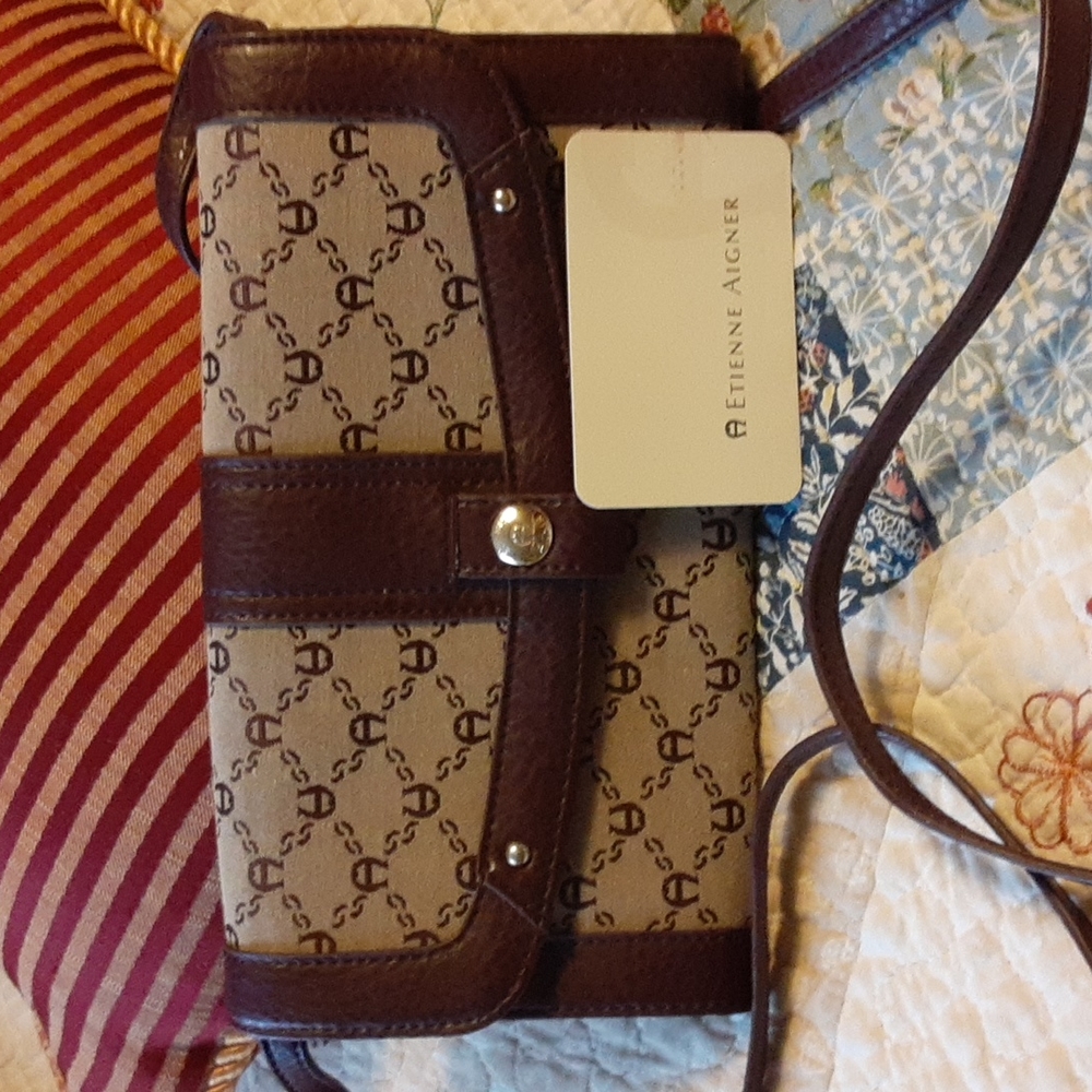 Vintage Etienne Aigner wristlet/purse